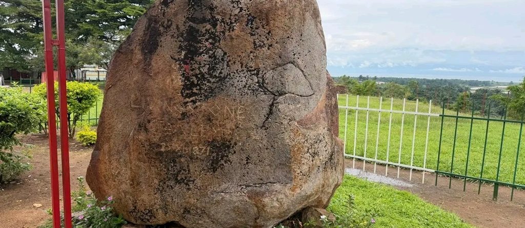 Livingstone Stanley Monument