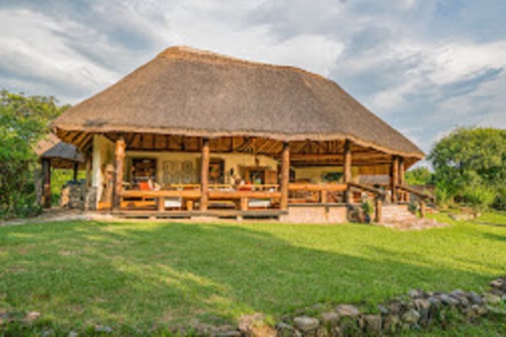Semliki safari Lodge