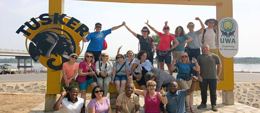 Guide to Tipping on a Uganda Safari