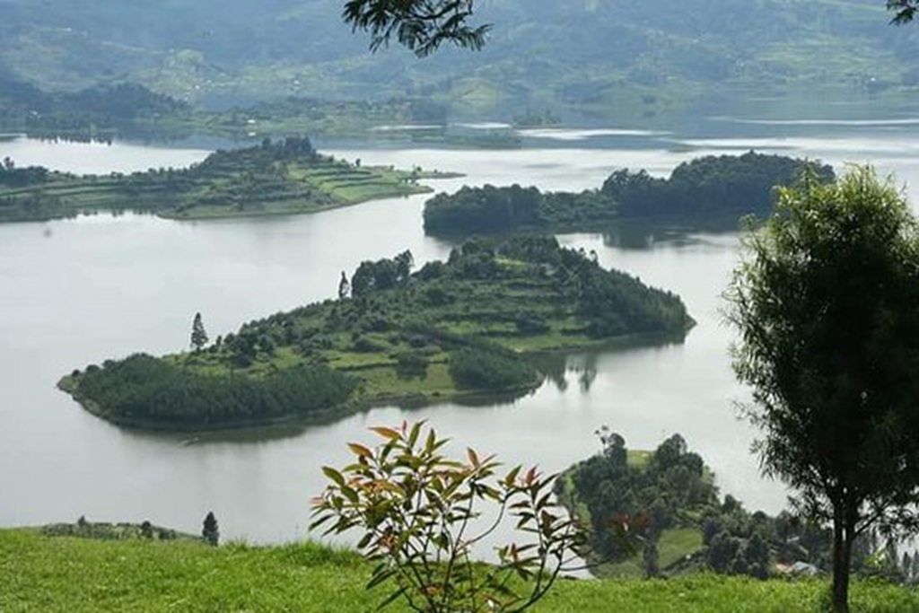 What to Do at Lake Bunyonyi