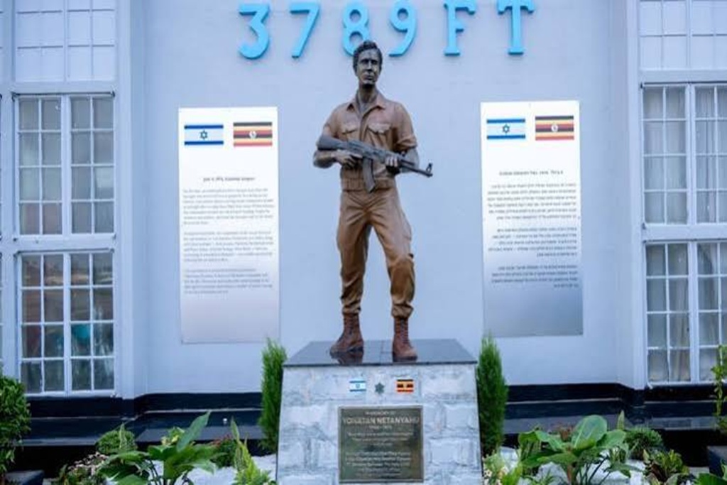 Uganda Unveils Statue of Yonatan Netanyahu at Entebbe
